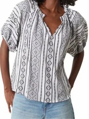 Velvet by Graham & Spencer Kimmy boho raglan puff sleeve top black - Small